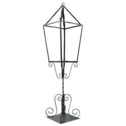 Black Iron Lantern 9'